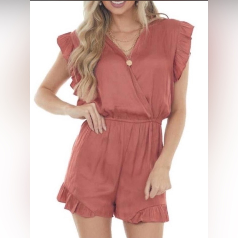 🌸 Umgee Marsala Silky Ruffle Romper 🌸 size large